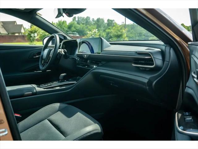 2025 Toyota Crown Signia Limited