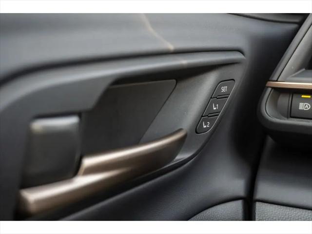 2025 Toyota Crown Signia Limited