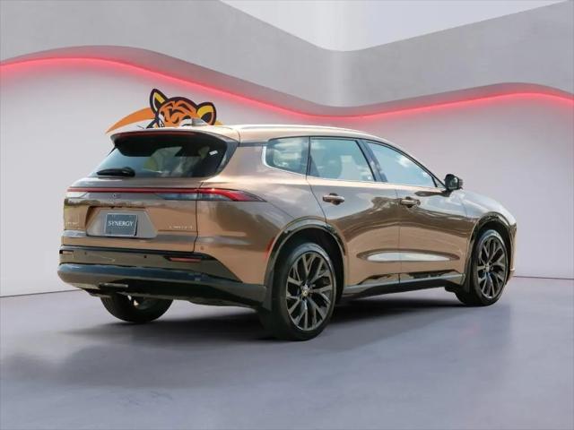 2025 Toyota Crown Signia Limited