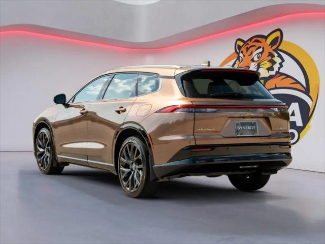 2025 Toyota Crown Signia Limited