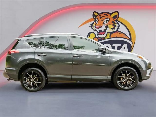 2018 Toyota RAV4 SE