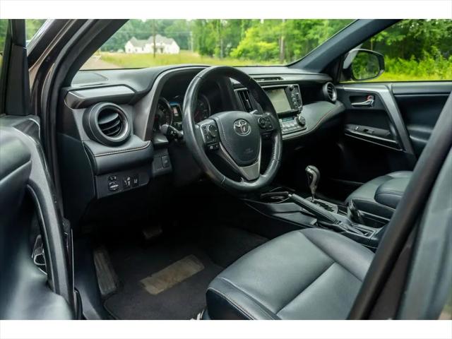 2018 Toyota RAV4 SE