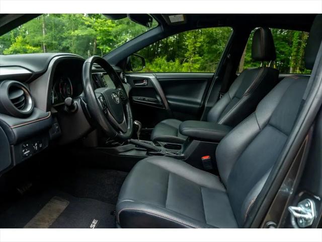 2018 Toyota RAV4 SE