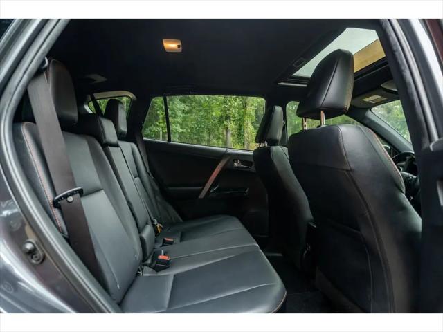 2018 Toyota RAV4 SE