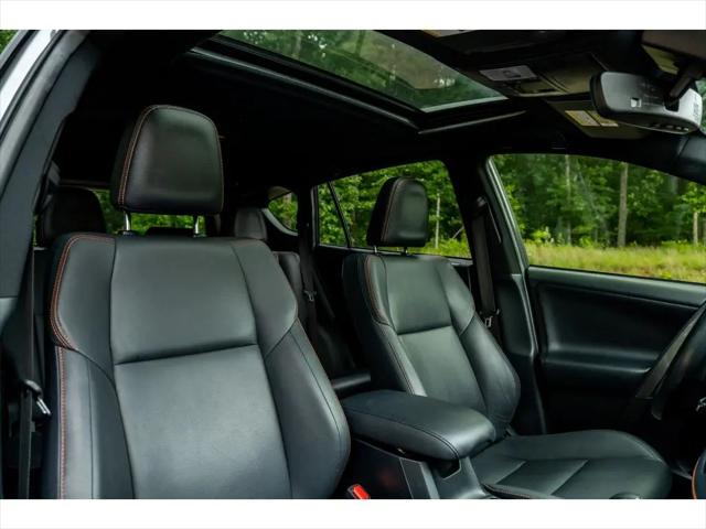 2018 Toyota RAV4 SE