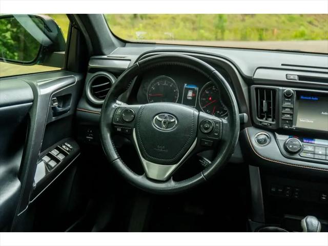 2018 Toyota RAV4 SE