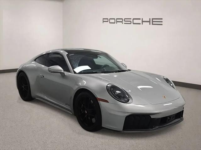 2025 Porsche 911 Carrera 4 GTS