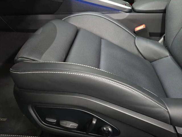 2025 Porsche 911 Carrera 4 GTS