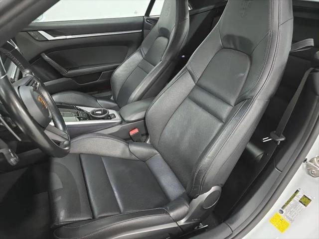 2022 Porsche 911 Carrera Cabriolet