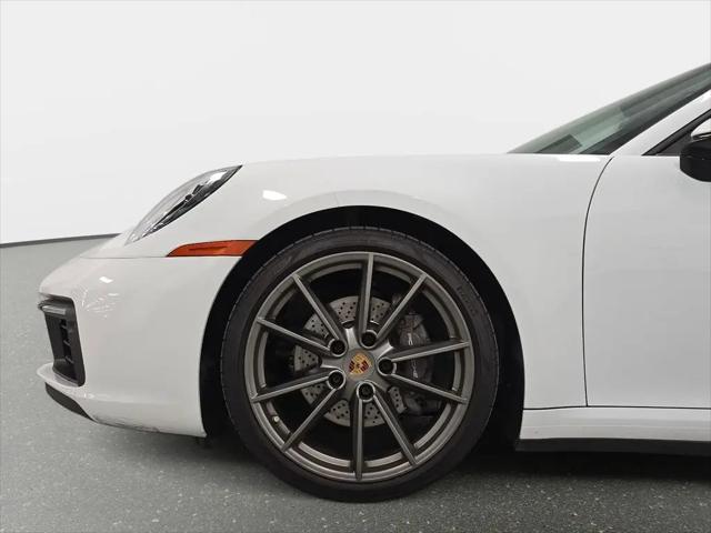 2022 Porsche 911 Carrera Cabriolet