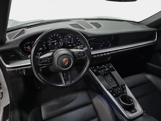 2022 Porsche 911 Carrera Cabriolet