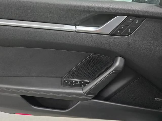2022 Porsche 911 Carrera Cabriolet