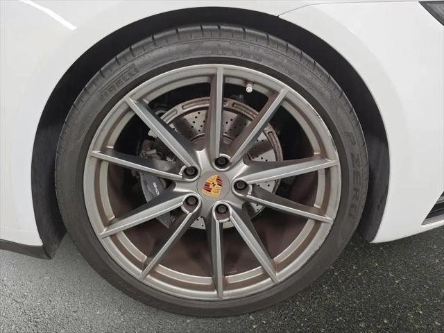 2022 Porsche 911 Carrera Cabriolet