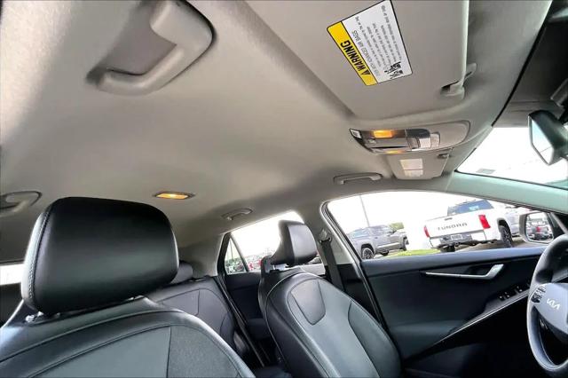 2023 Kia Niro EX