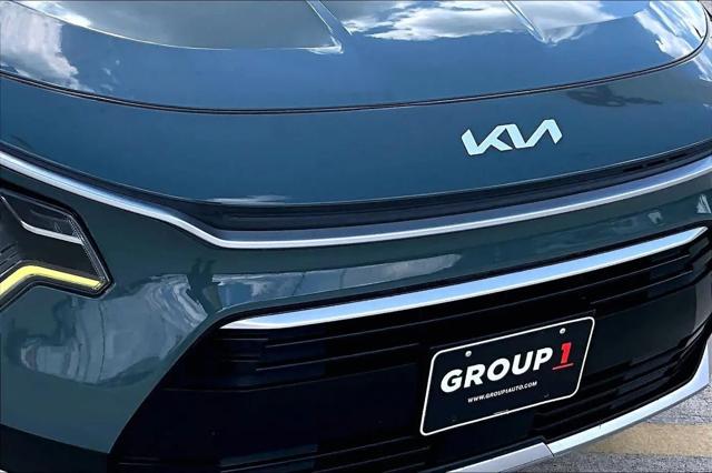2023 Kia Niro EX