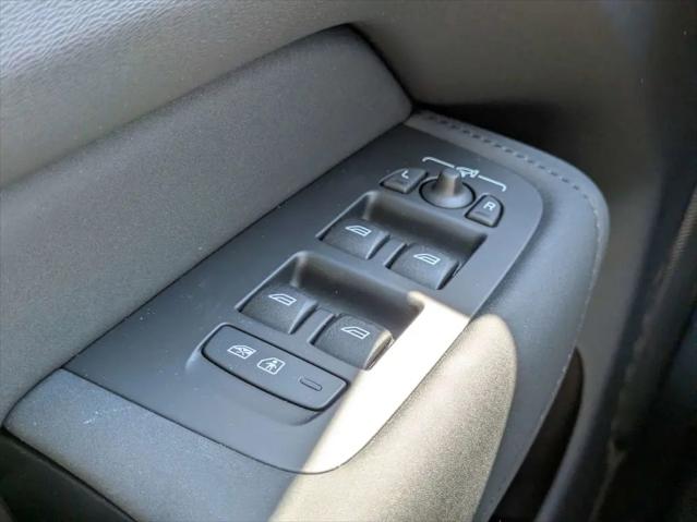 2026 Volvo XC60 B5 Core