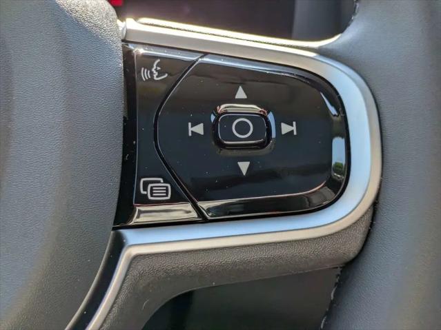 2026 Volvo XC60 B5 Core