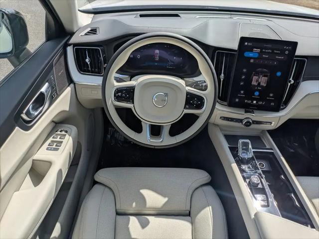 2026 Volvo XC60 B5 Ultra