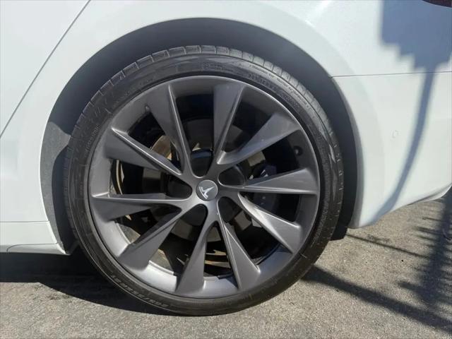 2021 Tesla Model S Long Range Plus Dual Motor All-Wheel Drive