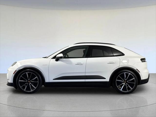 2025 Porsche Macan Electric 4