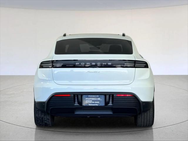 2025 Porsche Macan Electric 4
