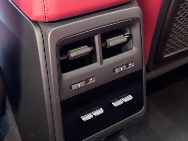 2025 Porsche Macan Electric 4