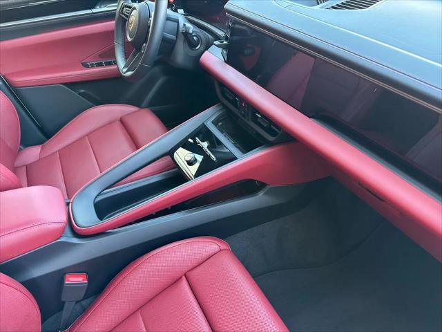 2025 Porsche Macan Electric 4