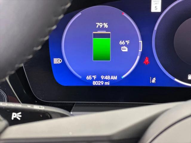 2025 Porsche Macan Electric 4