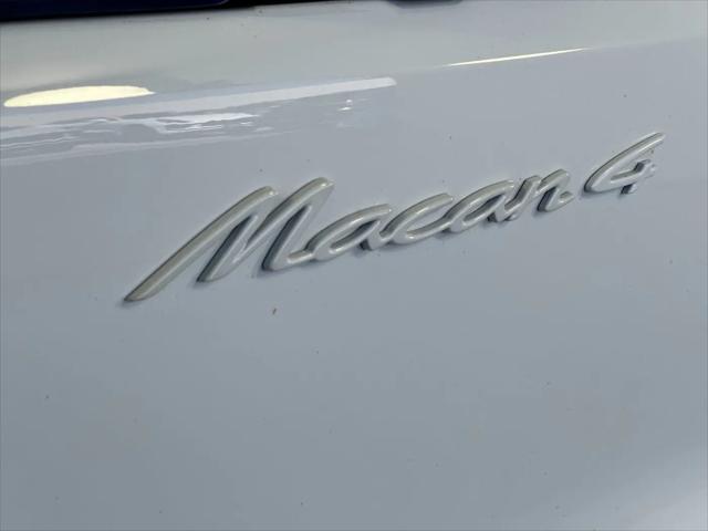 2025 Porsche Macan Electric 4