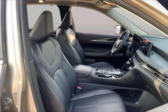 2024 INFINITI QX60 LUXE