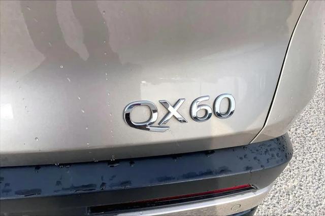 2024 INFINITI QX60 LUXE