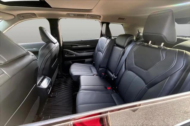 2024 INFINITI QX60 LUXE