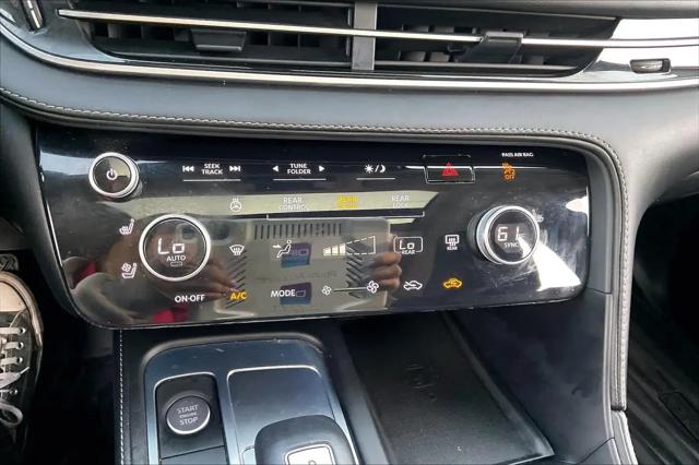 2024 INFINITI QX60 LUXE