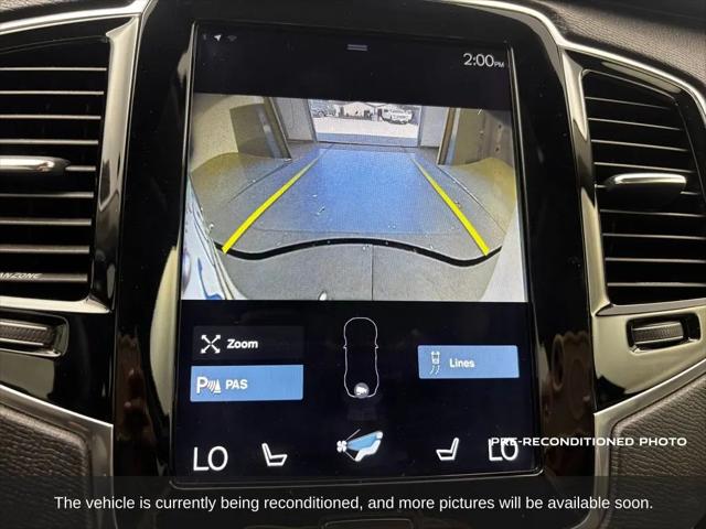 2016 Volvo XC90 T6 Momentum