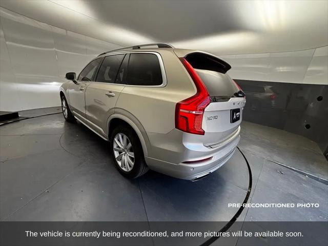2016 Volvo XC90 T6 Momentum