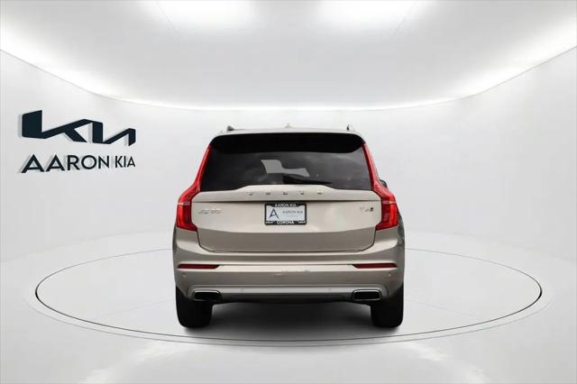 2016 Volvo XC90 T6 Momentum