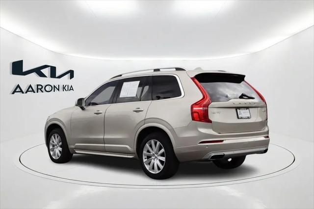 2016 Volvo XC90 T6 Momentum