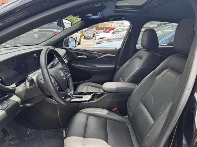 2024 Buick NV Sport Touring FWD