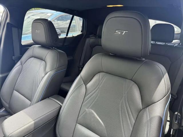 2024 Buick NV Sport Touring FWD