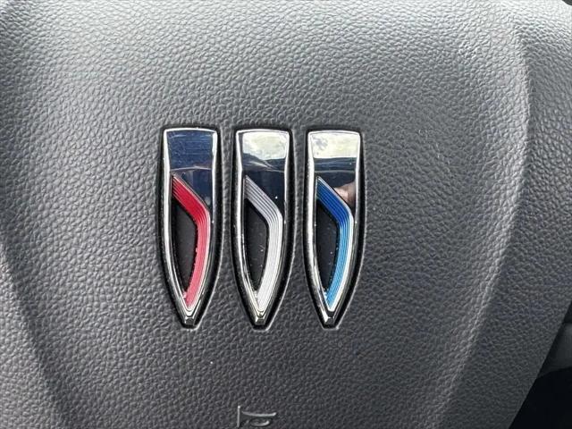 2024 Buick NV Sport Touring FWD