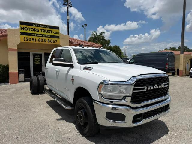 2022 Ram 3500 Big Horn Crew Cab 4x4 8' Box