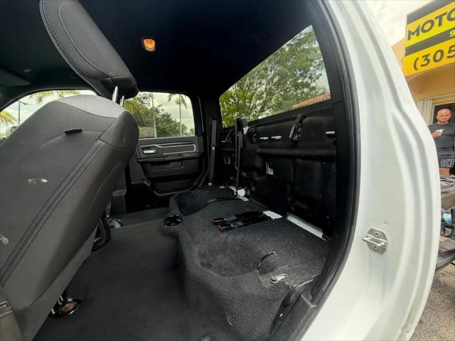 2022 Ram 3500 Big Horn Crew Cab 4x4 8' Box