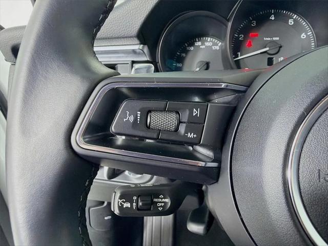 2023 Porsche Macan T