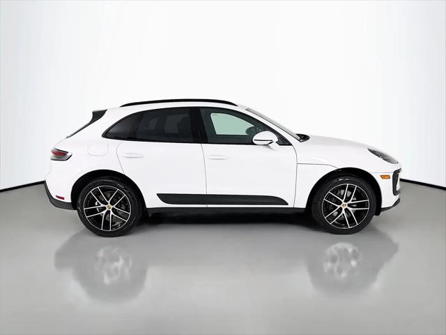 2023 Porsche Macan T
