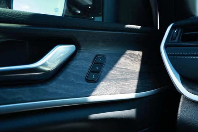 2026 Jeep Grand Cherokee L Limited 4x2