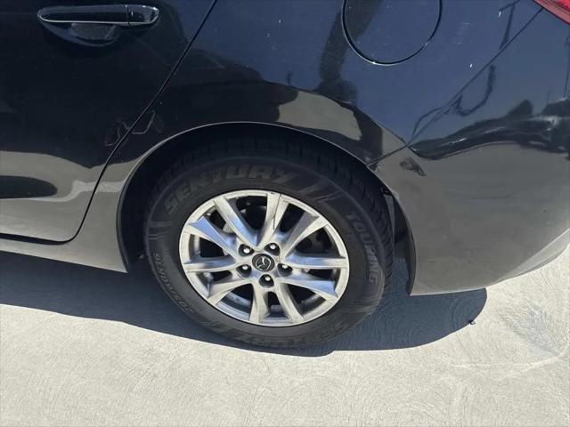 2015 Mazda Mazda3 i Touring