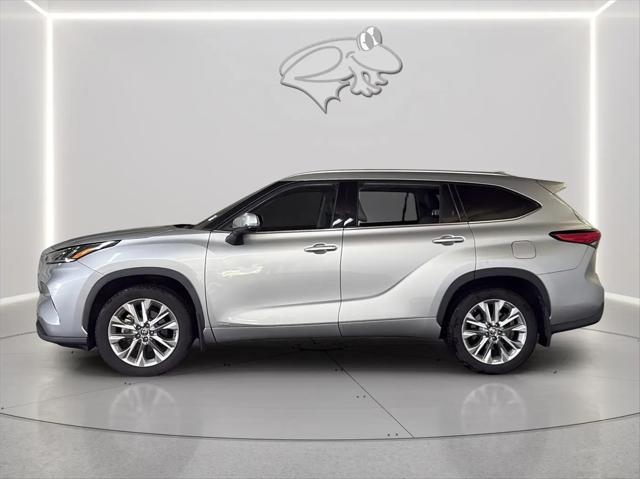 2022 Toyota Highlander Hybrid Limited