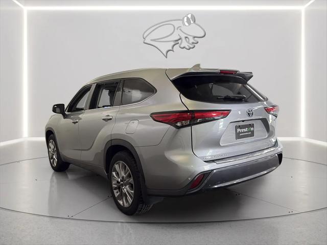 2022 Toyota Highlander Hybrid Limited