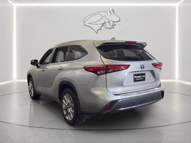 2022 Toyota Highlander Hybrid Limited