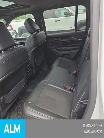 2023 Jeep Grand Cherokee Altitude 4x2